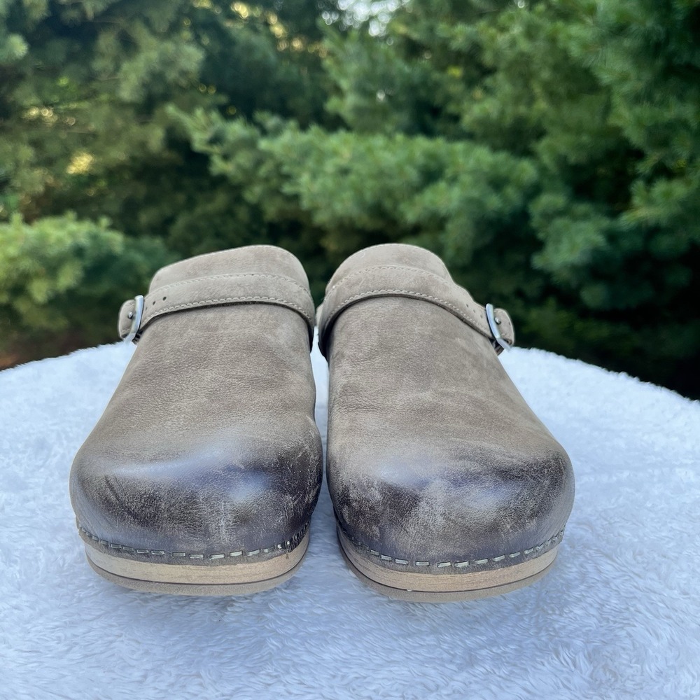 Dansko Berry Burnished Clogs Womens EU 38 | US 7.5-8 Brown Mushroom Swivel Strap - Picture 2 of 9